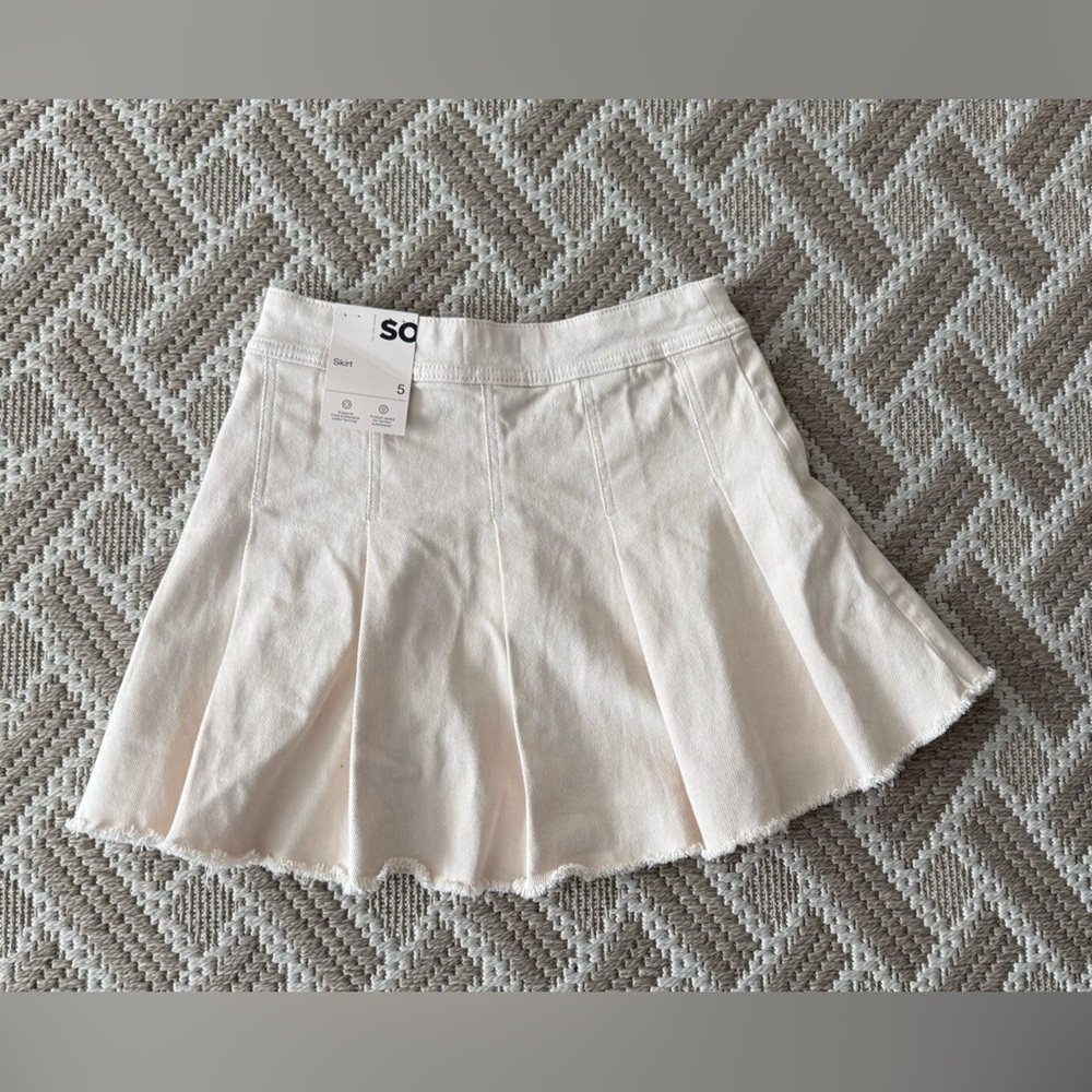 SO Cream Pleated Denim Skort